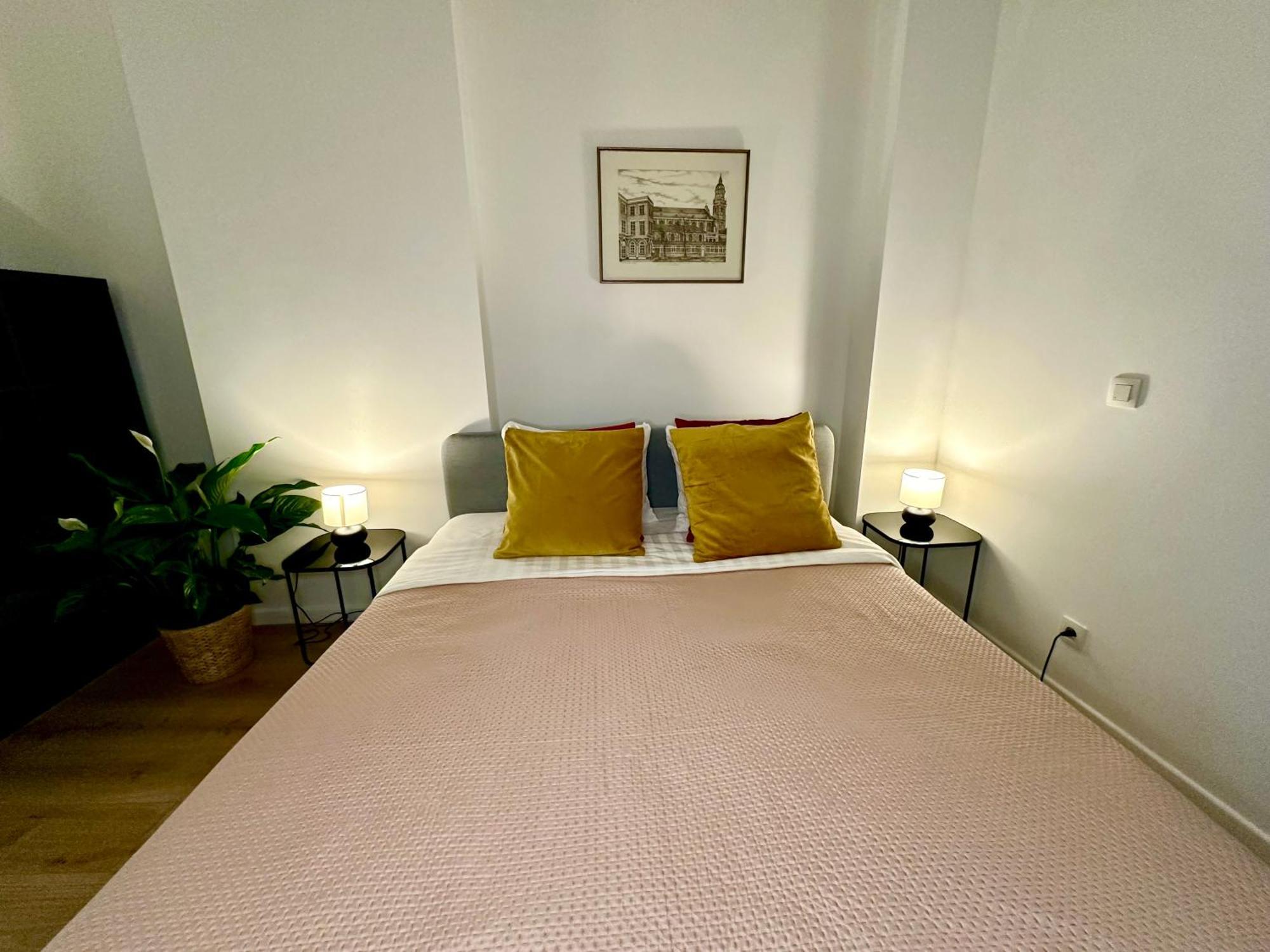 Luxury Suites Mons By Rikas Hotels エクステリア 写真