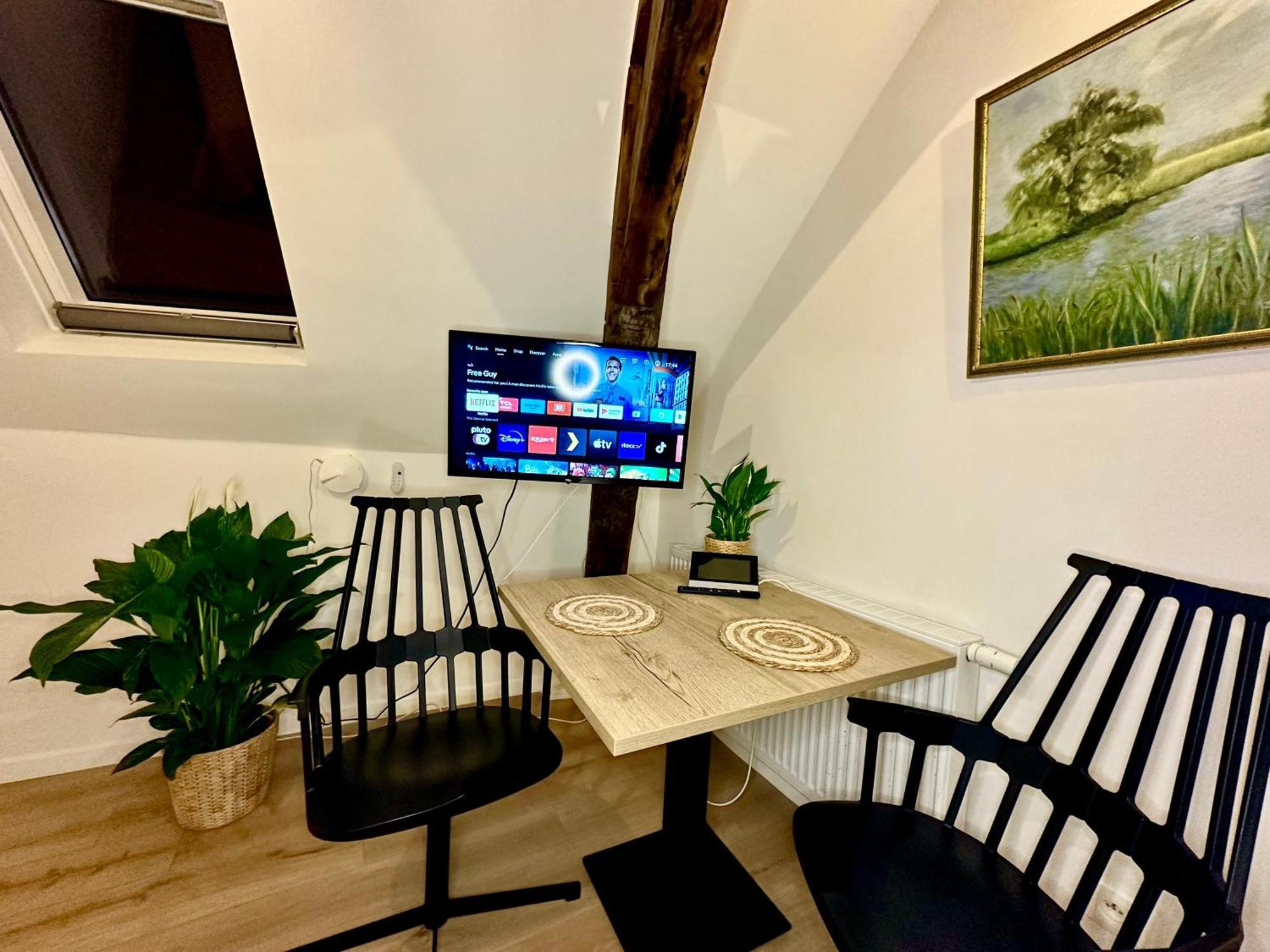 Luxury Suites Mons By Rikas Hotels エクステリア 写真