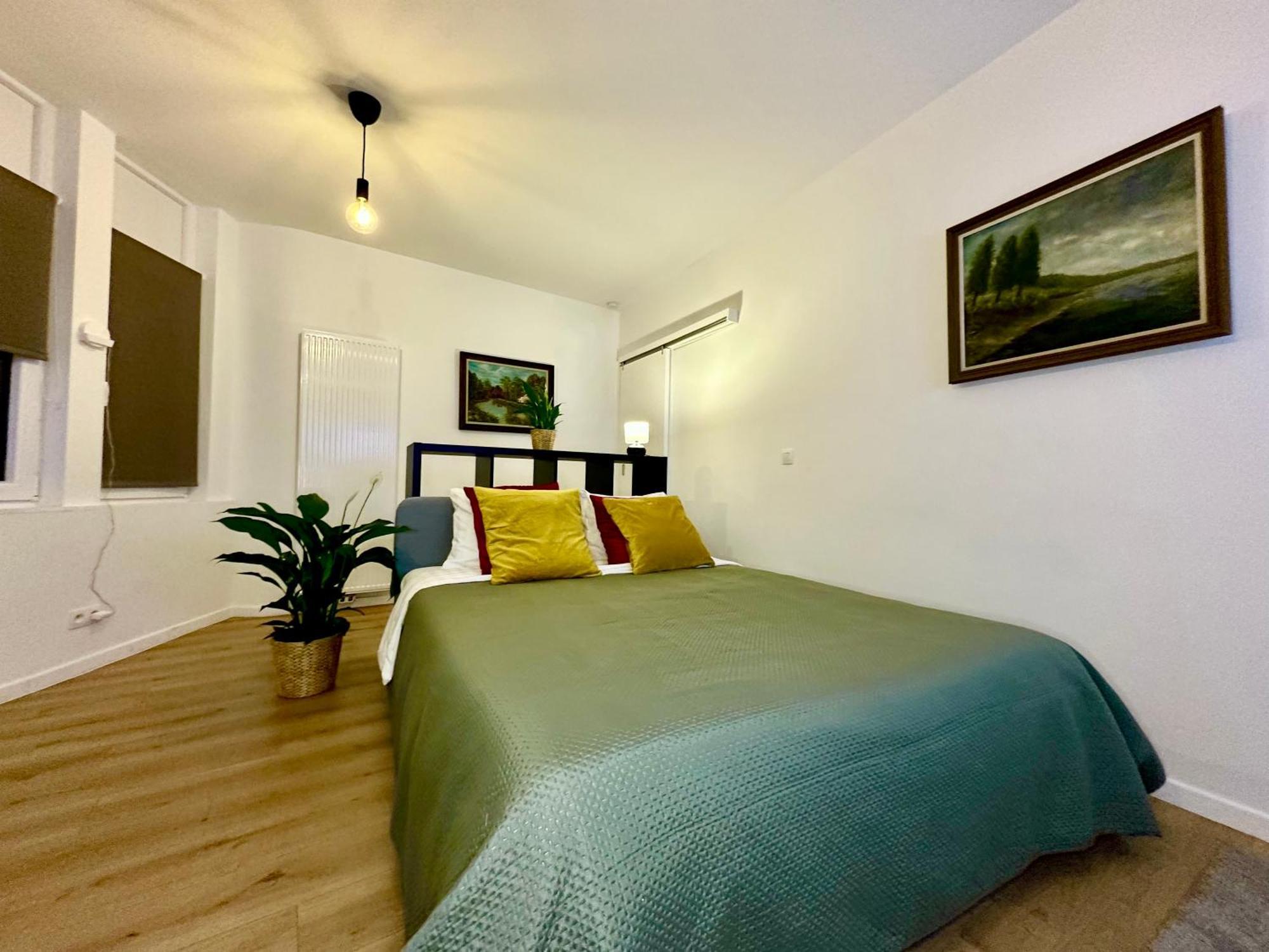 Luxury Suites Mons By Rikas Hotels エクステリア 写真